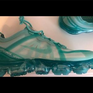 Nike Vapormax women’s teal size 10